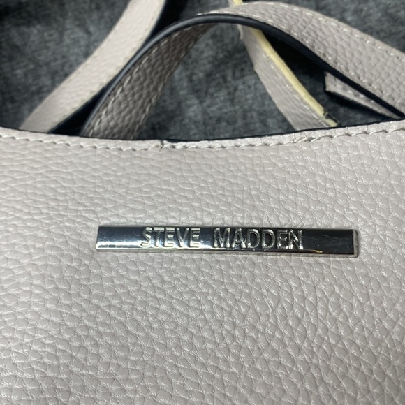 Steve Madden Faux Leather Purse - Picture 2 of 9